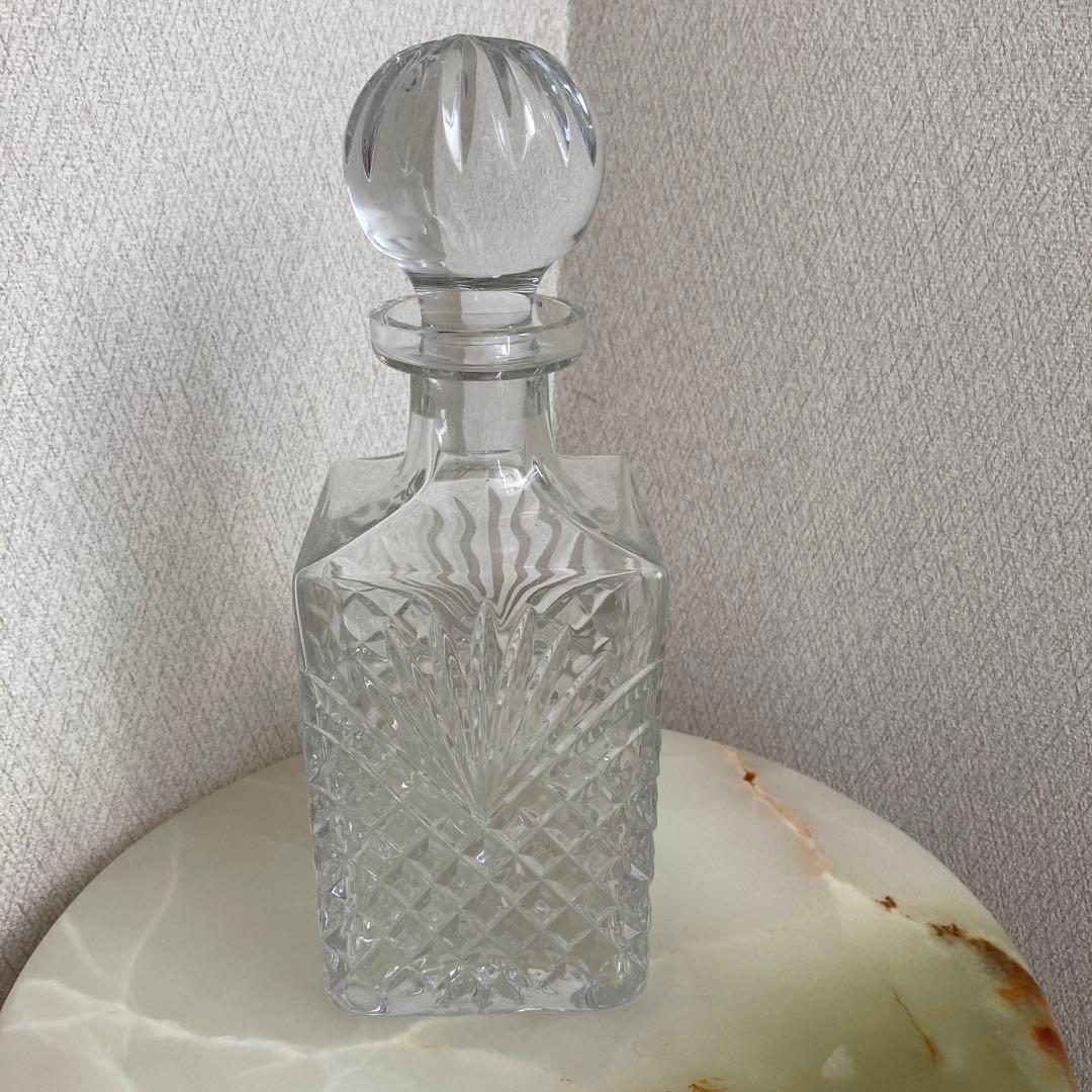 クリスタルボトル　昭和レトロ　ヴィンテージ