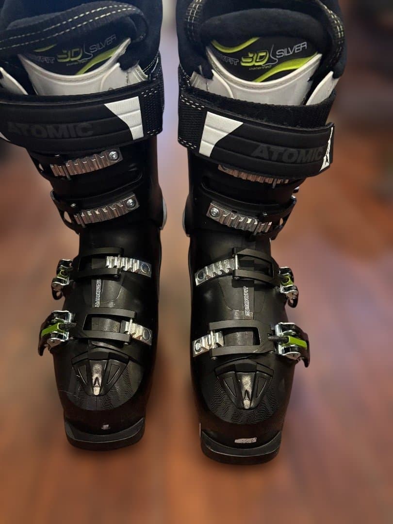 【1／3限り1万円に値下げ】アトミックHAWX ULTRA 100 スキーブーツ
