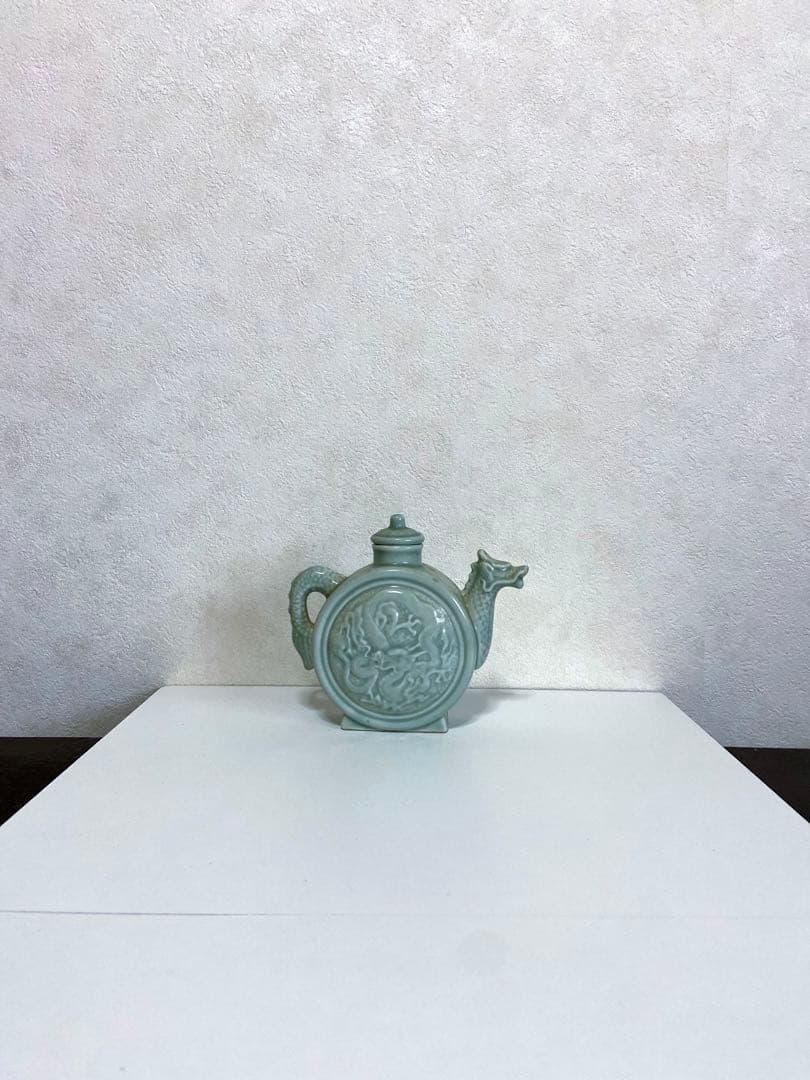 淡青緑色の龍型水差し