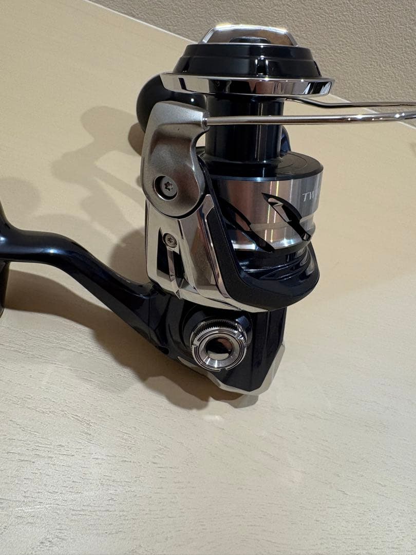 ツインパワー SW 8000HG 替えスプール リールガード付き