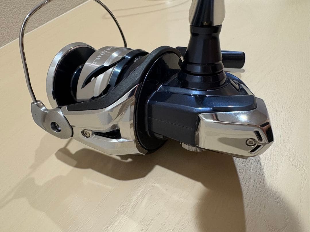 ツインパワー SW 8000HG 替えスプール リールガード付き