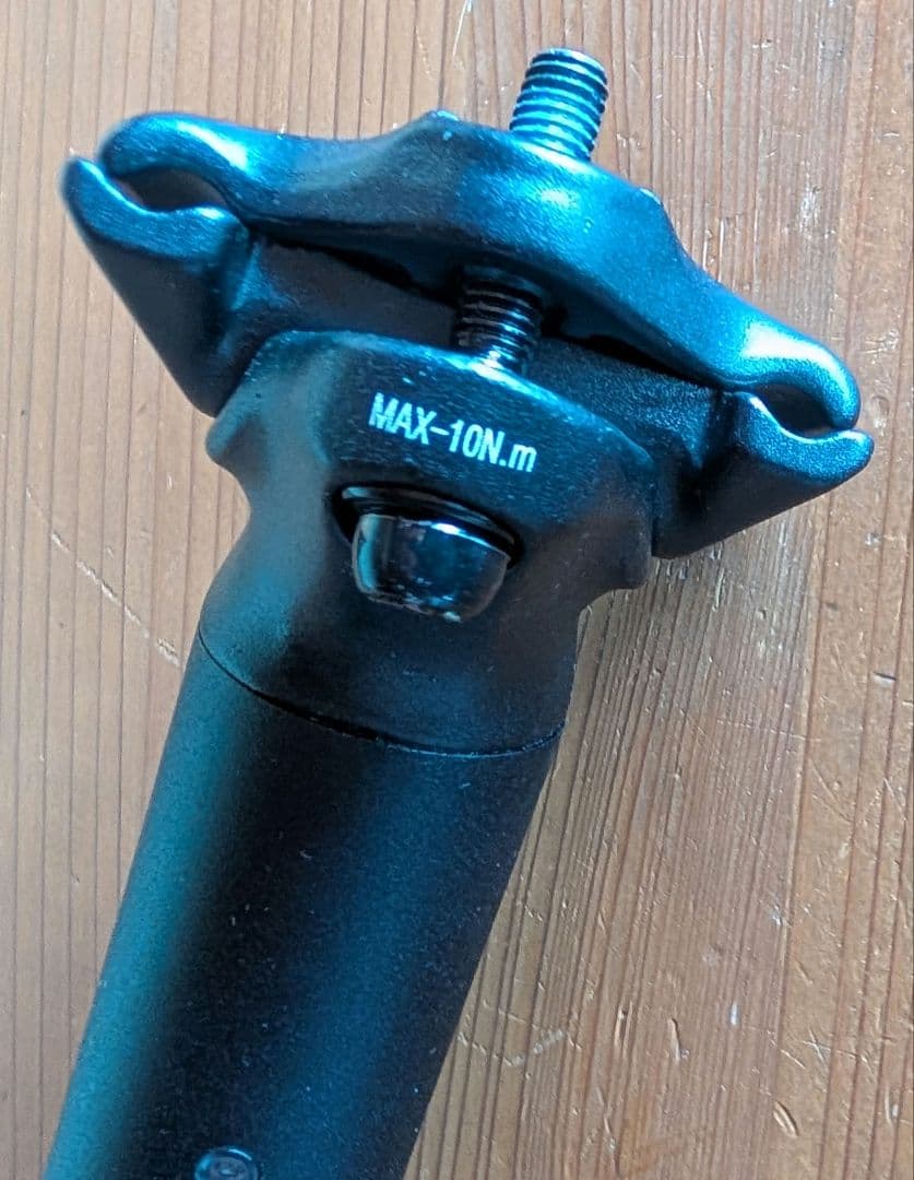 シートポスト31.6mm　BADBOY用LightSKIN LED付シートポスト