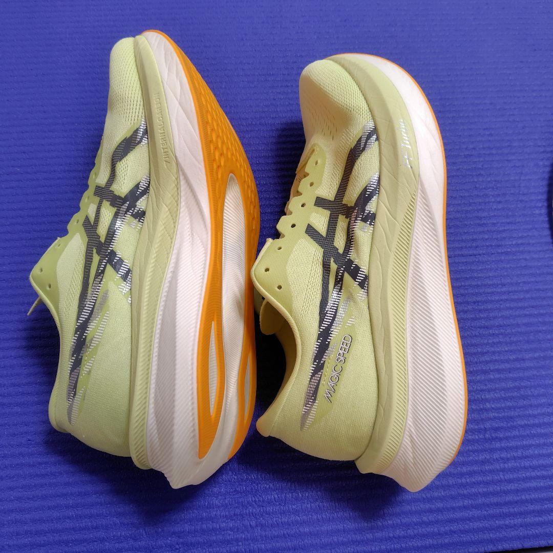 ASICS マジックスピード4 27センチ